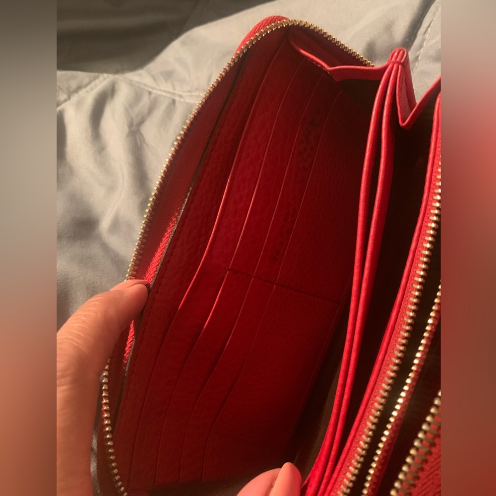 EUC Authentic Gucci Soho Zip Around 75 - Red - Picture 8 of 14